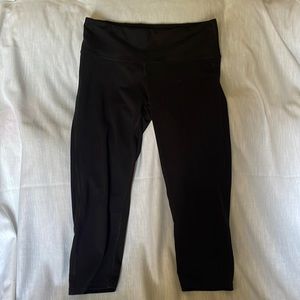 Capri Legging - sz Medium